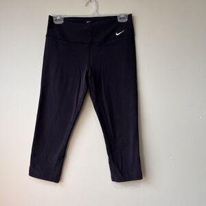 Nike Dri Fit Crop Capri Active Athletic Leggings Pants Black Medium